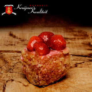 Afbeelding van Aardbeien petit fours